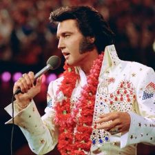 “Elvis Presley”, battaglia legale contro l’intelligenza artificiale: chiesti oltre 41 milioni di dollari ad “Anthropic”